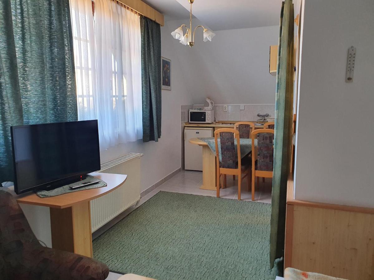 Gala Panzio Otel Simontornya Dış mekan fotoğraf