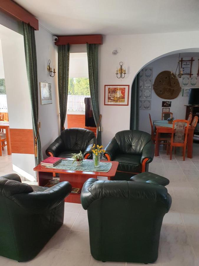 Gala Panzio Otel Simontornya Dış mekan fotoğraf